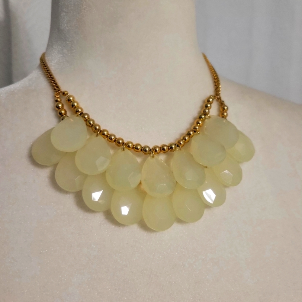 Statement necklace